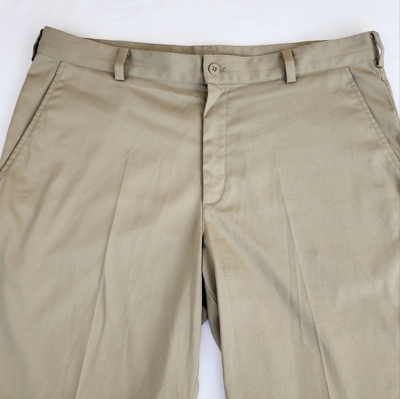 Nike Golf Dri-Fit Men Shorts - Picture 3 of 10